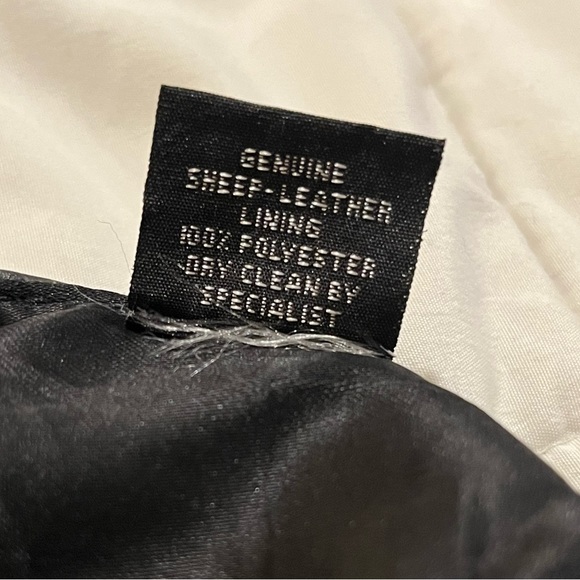 🖤SOLD🖤 Vintage Leather Club leather halter crop top with fringe and beads - Picture 6 of 6